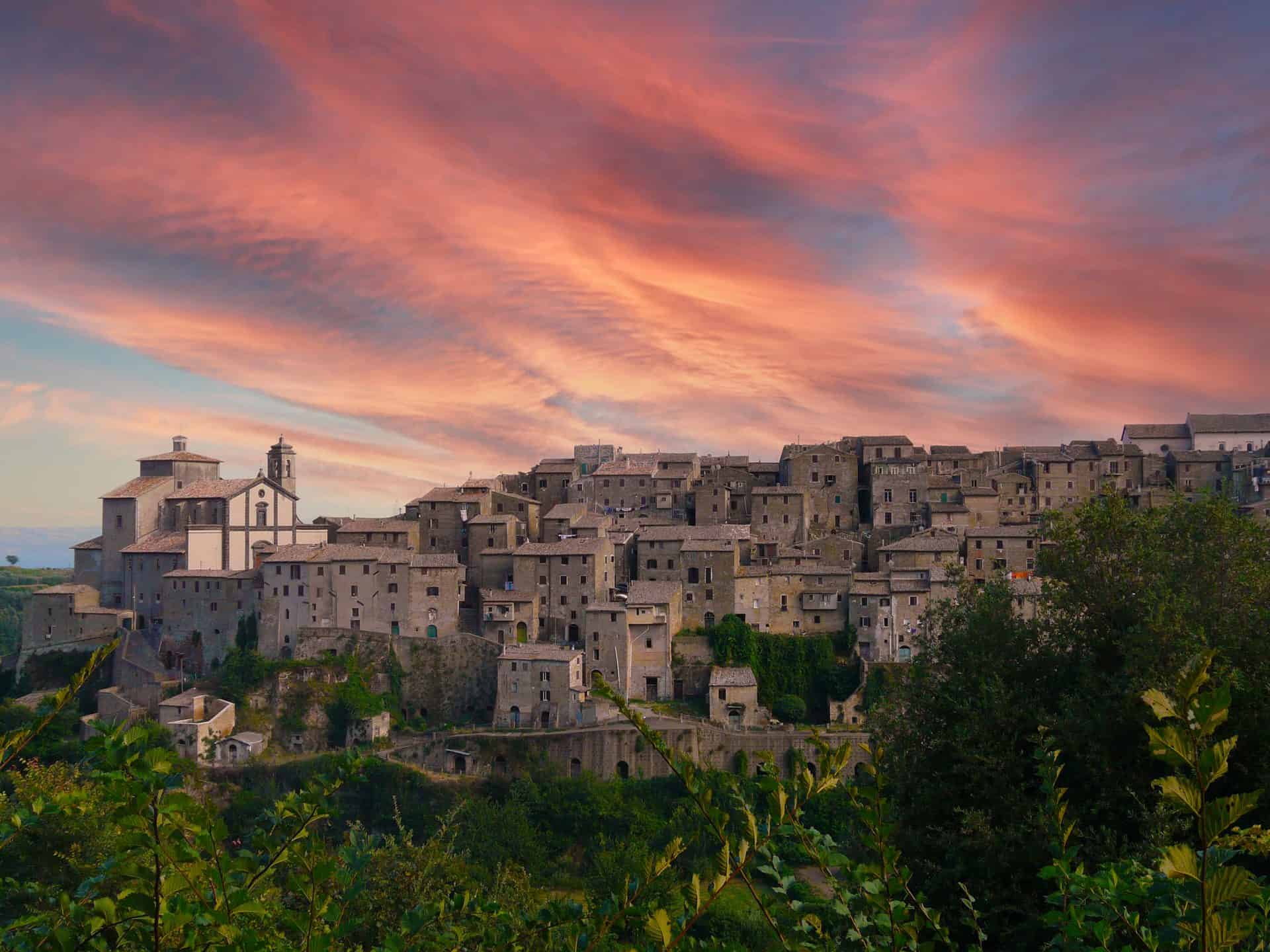 Grotte di Castro - Borgo Storico Tuscia